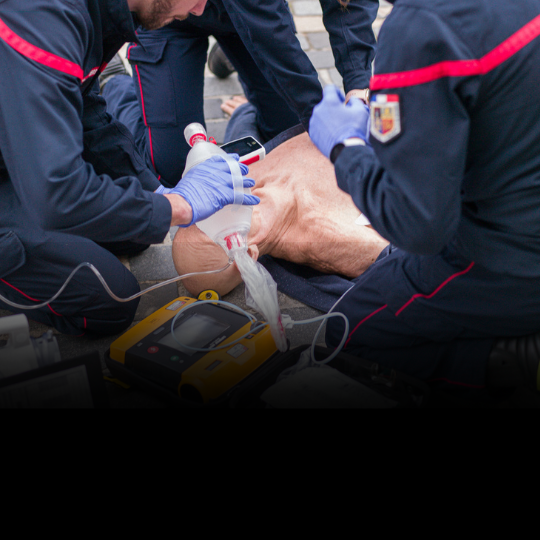 https://archeon-medical.com/wp-content/uploads/2025/07/EOlife-Archeon-Medical-firefighter.png